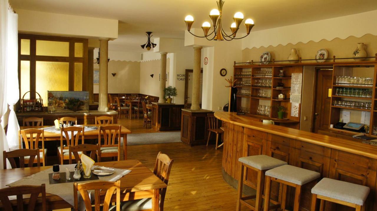 Hanacky Dvur Olomouc Luaran gambar
